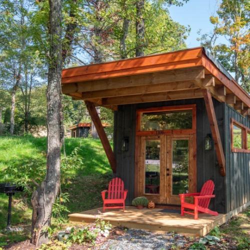 Camp Four Cabins Near West Jefferson